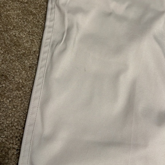 Men's Nike Dri-Fit Golf Flat Front Tech Pants, Light Bone, Size 32/32 715806 072 - Picture 2 of 6